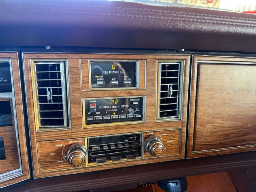 1983 Cadillac Eldorado thumbnail 3