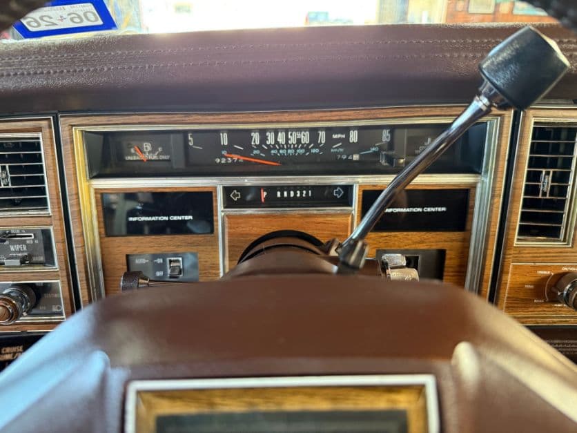1983 Cadillac Eldorado thumbnail 4
