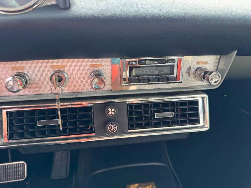 1956 Lincoln Continental thumbnail 7