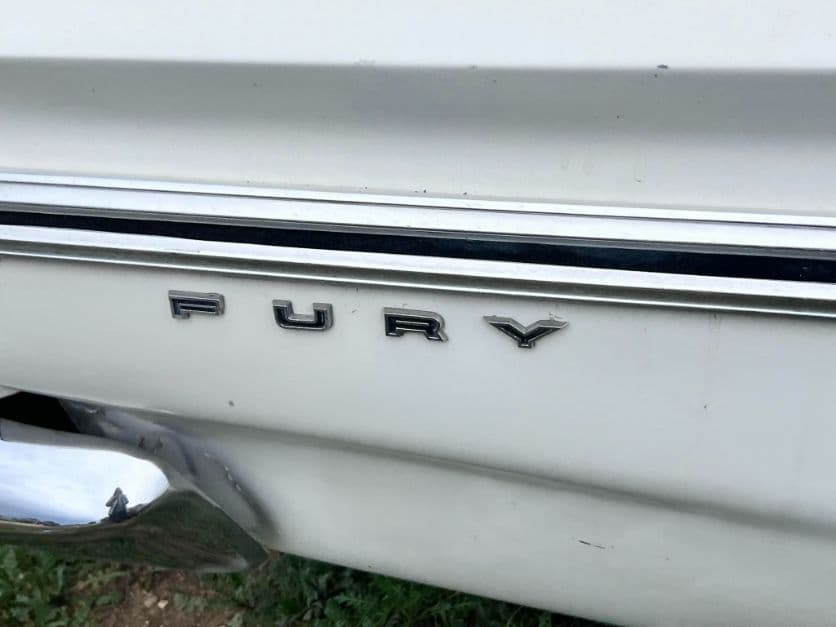 1964 Plymouth Fury thumbnail 4