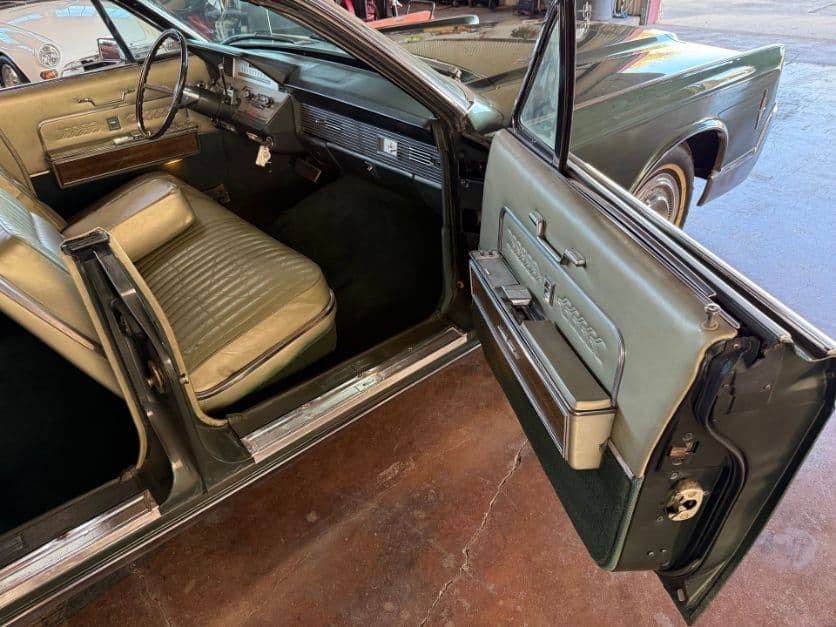 1966 Lincoln Continental Convertible thumbnail 20