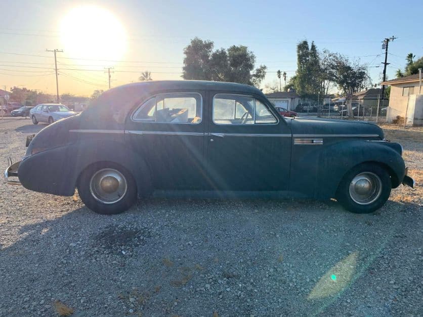 1940 Buick Sedan thumbnail 4