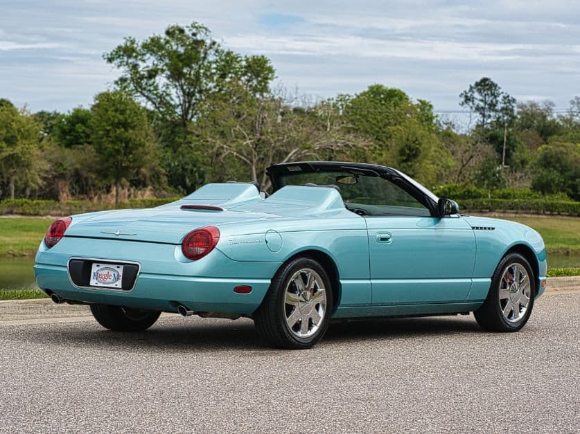 2002 Ford Thunderbird thumbnail 14