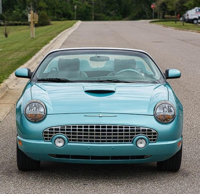 2002 Ford Thunderbird thumbnail 5