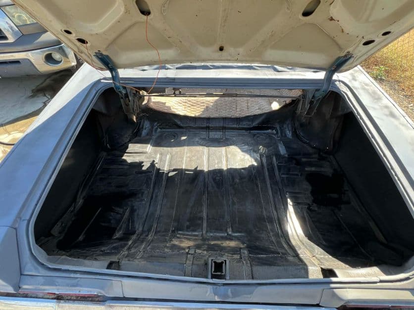 1966 Chevrolet Impala Convertible thumbnail 10