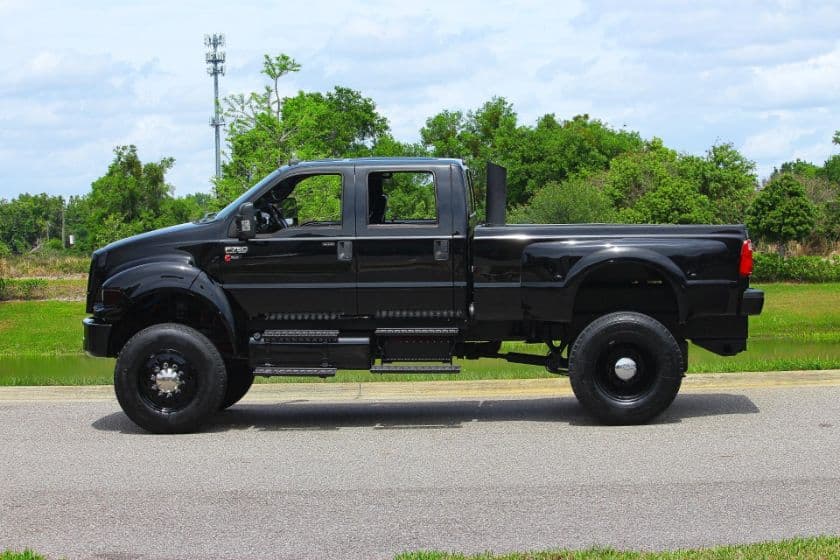 2012 Ford F750 Crew Cab — photo 1