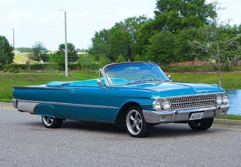 1961 Ford Galaxie — photo 1