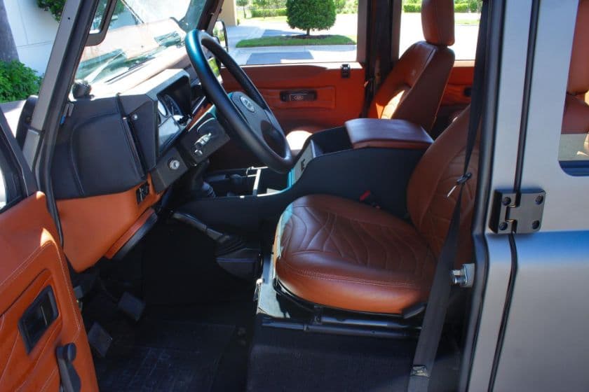 1997 Land Rover Defender thumbnail 11