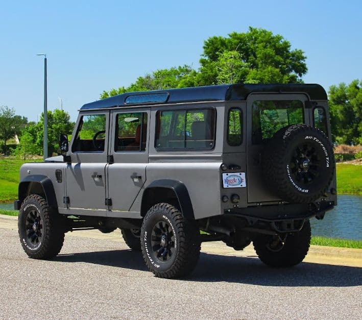 1997 Land Rover Defender thumbnail 4