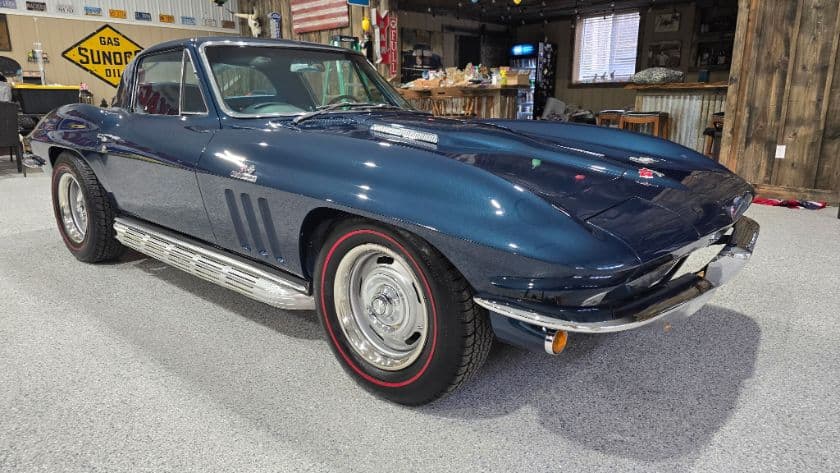 1966 Chevrolet Corvette — photo 1