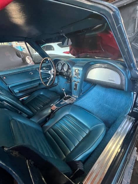 1966 Chevrolet Corvette thumbnail 3