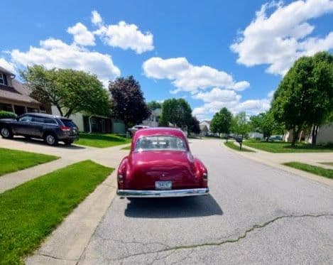 1951 Chevrolet Sedan Deluxe thumbnail 3