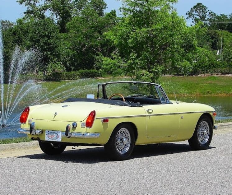 1970 MG MGB thumbnail 4