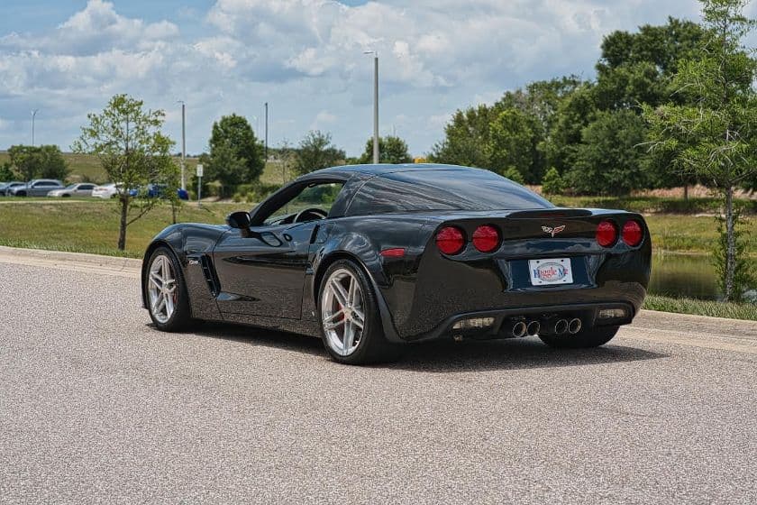2007 Chevrolet Corvette thumbnail 3