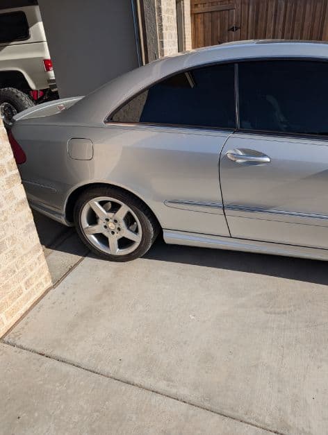 2005 Mercedes Benz CLK500 thumbnail 4