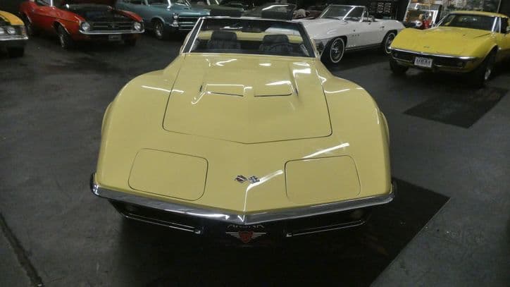 1969 Chevrolet Corvette Convertible thumbnail 3