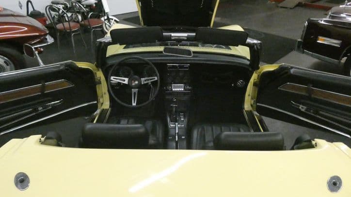 1969 Chevrolet Corvette Convertible thumbnail 13