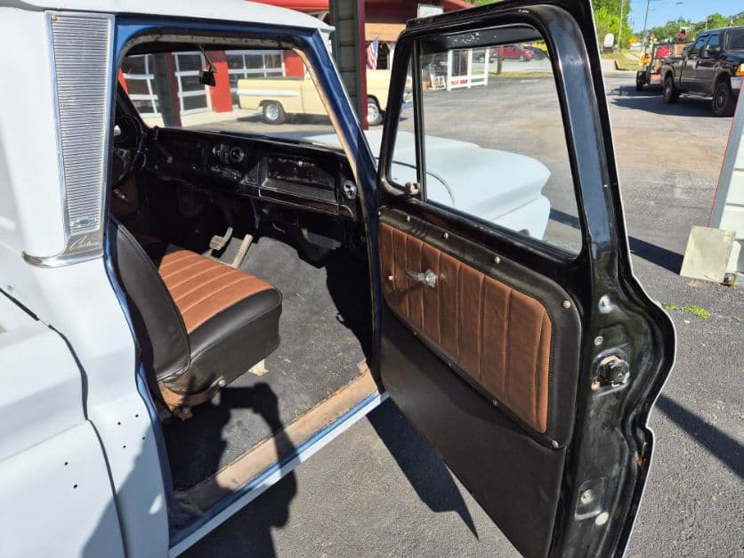 1965 Chevrolet C10 thumbnail 12