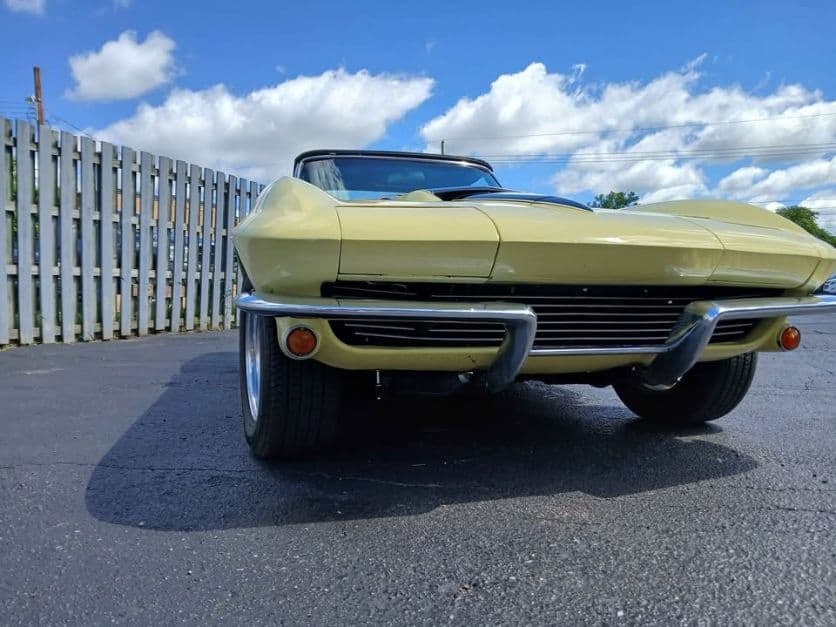 1963 Chevrolet Corvette Convertible thumbnail 7