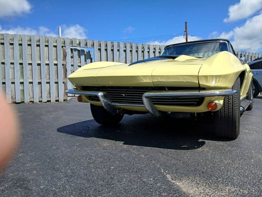 1963 Chevrolet Corvette Convertible thumbnail 11