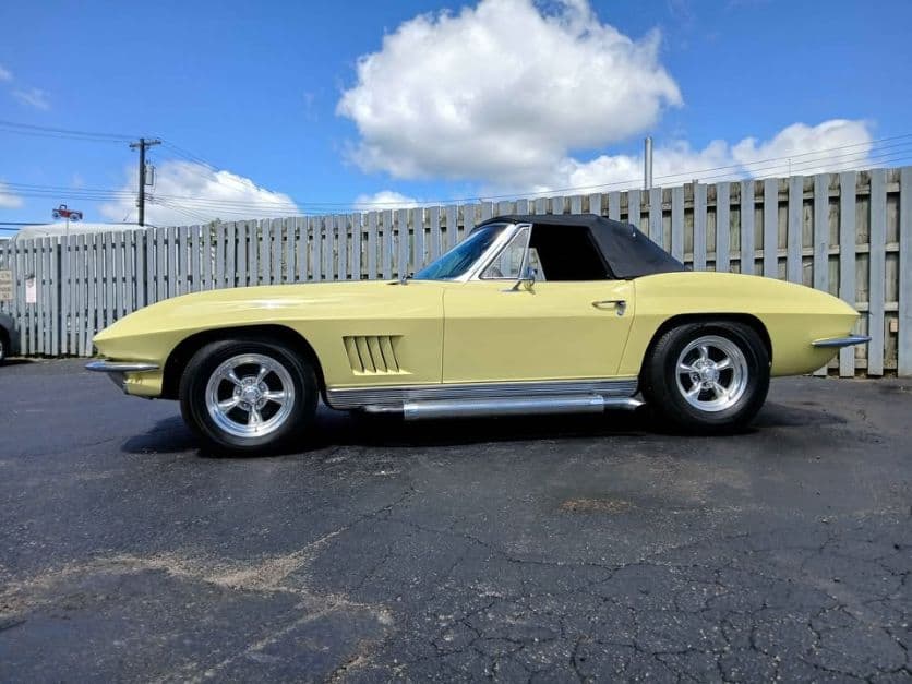 1963 Chevrolet Corvette Convertible thumbnail 10