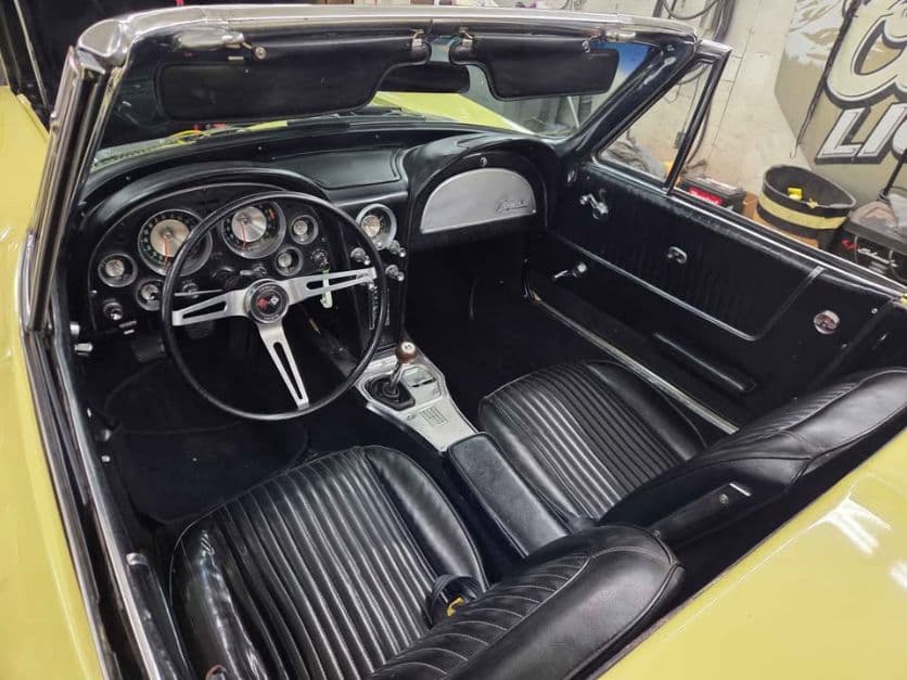 1963 Chevrolet Corvette Convertible thumbnail 14