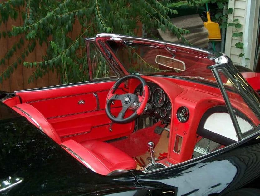 1965 Chevrolet Corvette Convertible thumbnail 11