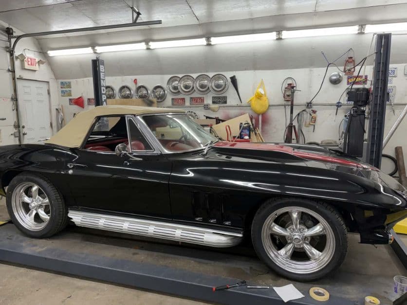1965 Chevrolet Corvette Convertible — photo 1