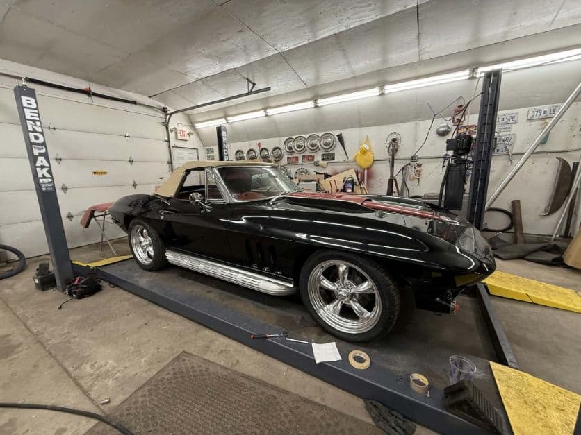 1965 Chevrolet Corvette Convertible thumbnail 7