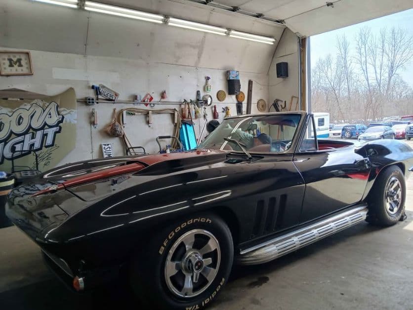 1965 Chevrolet Corvette Convertible thumbnail 8