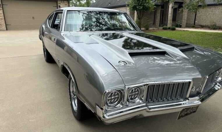 1970 Oldsmobile Cutlass S thumbnail 4