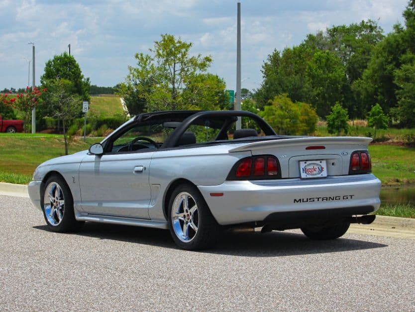 1995 Ford Mustang GT thumbnail 13