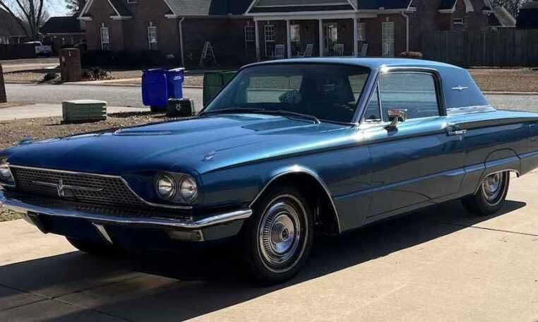 1966 Ford Thunderbird — photo 1