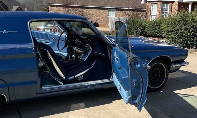 1966 Ford Thunderbird thumbnail 8