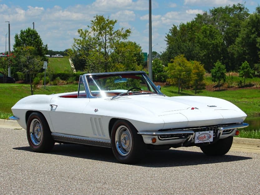 1966 Chevrolet Corvette Convertible thumbnail 13