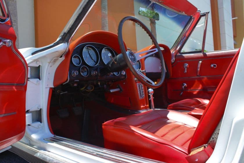 1966 Chevrolet Corvette Convertible thumbnail 3