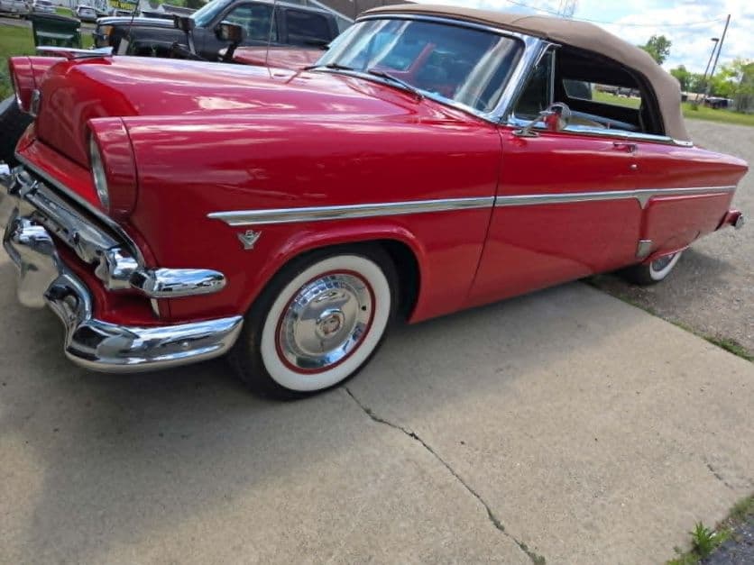 1954 Ford Sunliner Convertible thumbnail 4