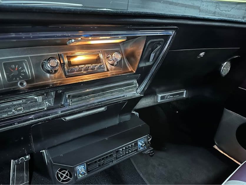 1966 Buick Riviera thumbnail 13