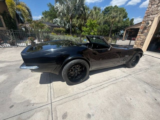1968 Chevrolet Corvette thumbnail 3