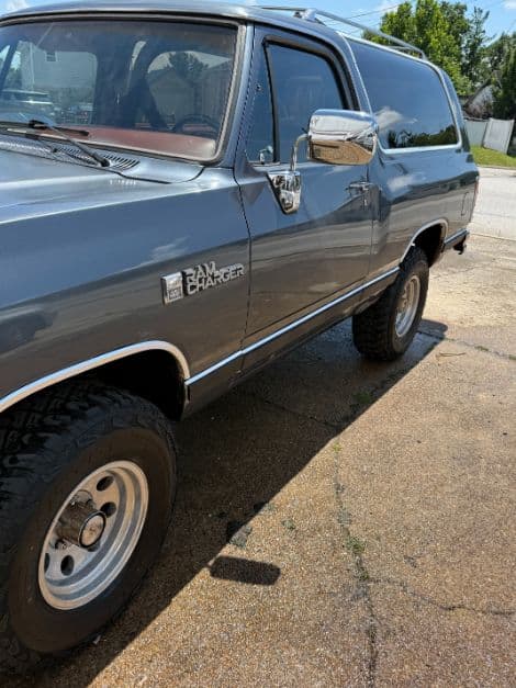 1988 Dodge Ramcharger thumbnail 3