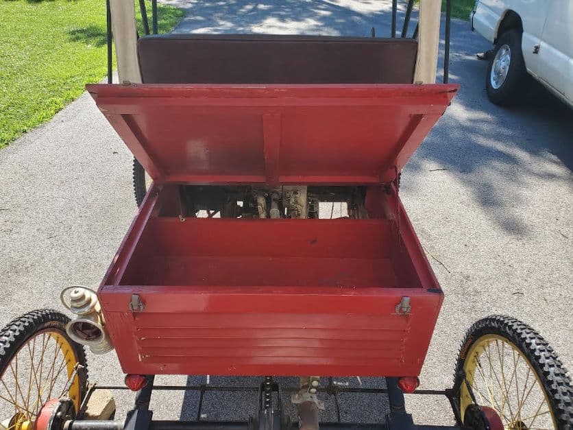 1901 Oldsmobile Curved Dash thumbnail 3