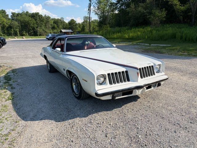 1974 Pontiac Grand Am — photo 1