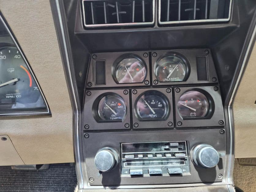 1982 Chevrolet Corvette thumbnail 11