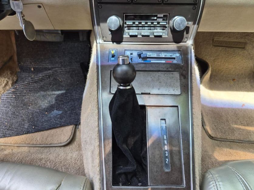 1982 Chevrolet Corvette thumbnail 12