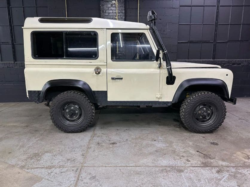 1989 Land Rover Defender thumbnail 6
