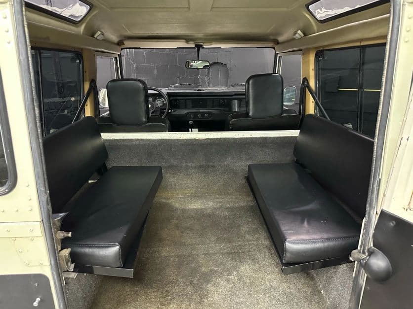 1989 Land Rover Defender thumbnail 9