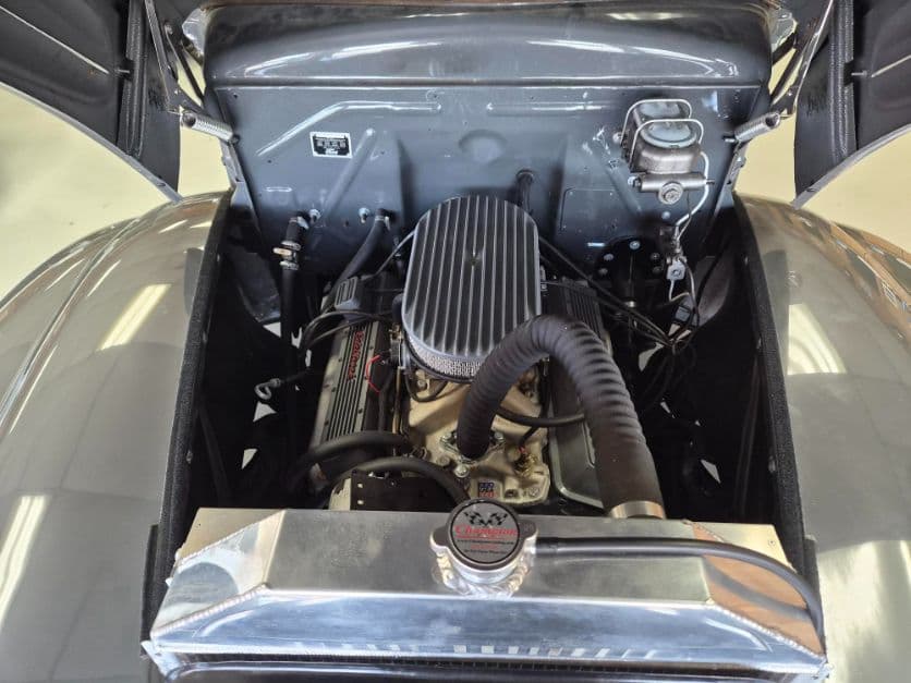 1946 Ford F1 thumbnail 12