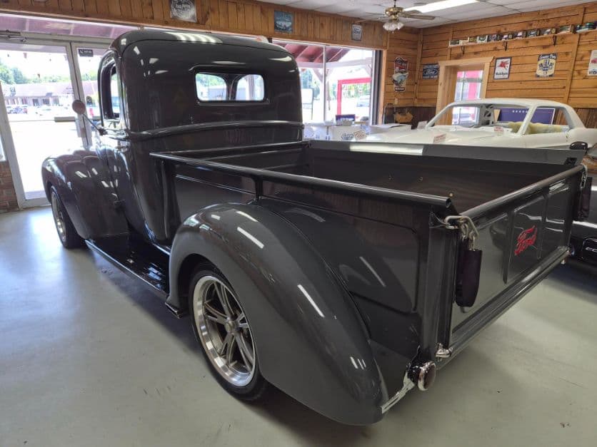 1946 Ford F1 thumbnail 4
