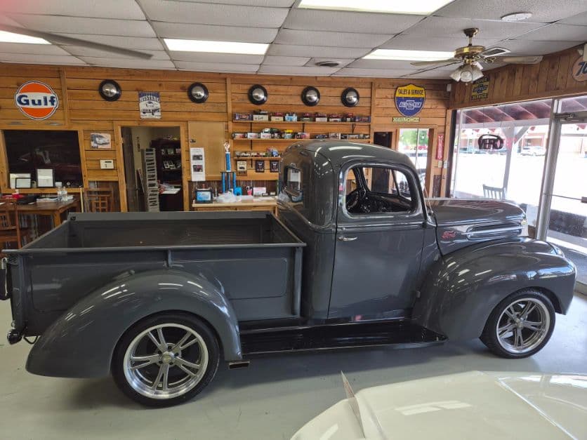 1946 Ford F1 thumbnail 5