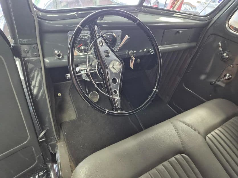 1946 Ford F1 thumbnail 9